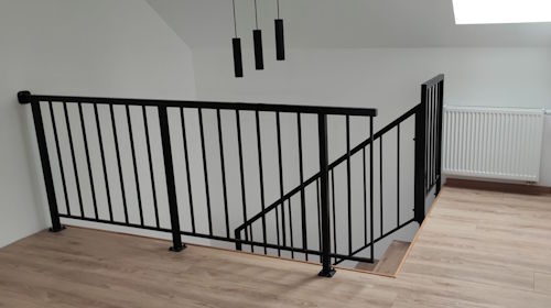 Balustrada aluminiowa w czarnym kolorze