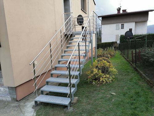 Schody zewnętrzne metalowe ocynkowane